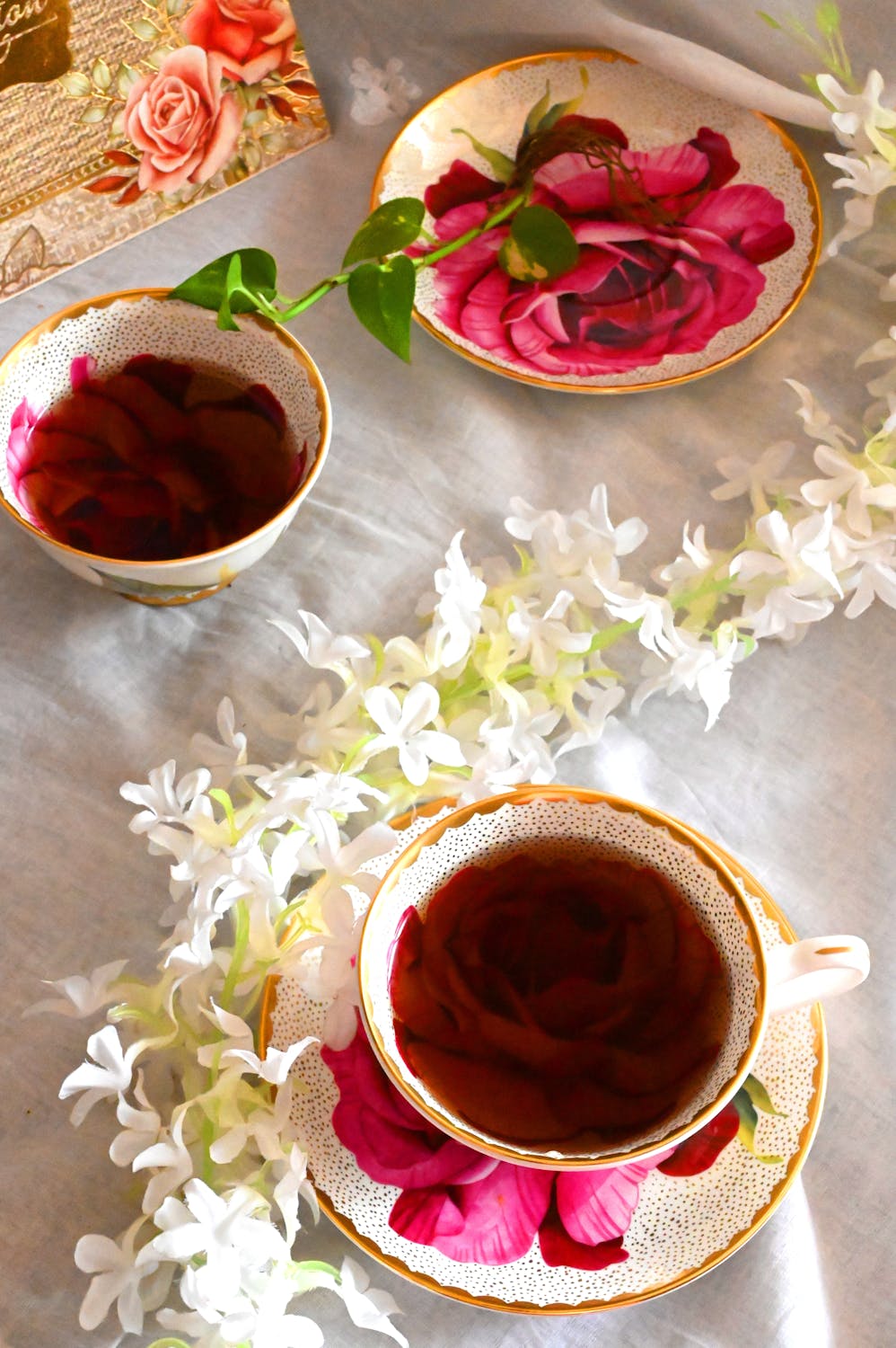 Seven Benefits of Rose Tea for Women: Blooming with Elegant Health and Beauty