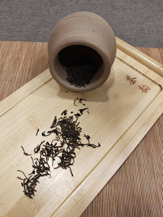 【Ceramic Jar For Tea】Yunnan Pu-erh Ripe Tea｜Mellow Tea Aroma Refined by Time | Dark Tea · Ripe Pu-erh
